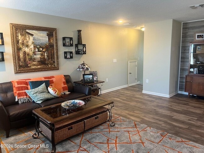 Building Photo - 4061 Dragonfly Dr