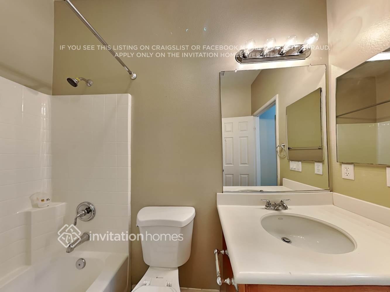 Building Photo - 1057 E Agate Ct