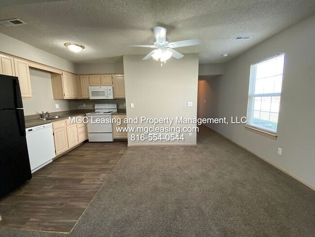 Building Photo - SOUTH GARDEN TOWNHOMES