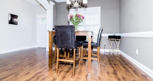 Building Photo - 2560 McNeil Circle ~ Haymount