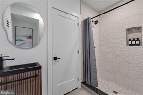 Building Photo - 528 N 22nd St