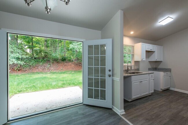 Building Photo - 5461 Brisbane Ct