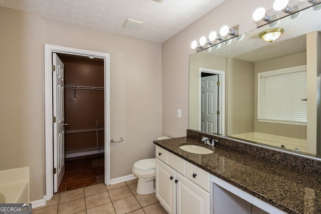 Building Photo - 1117 Eastmill Cove