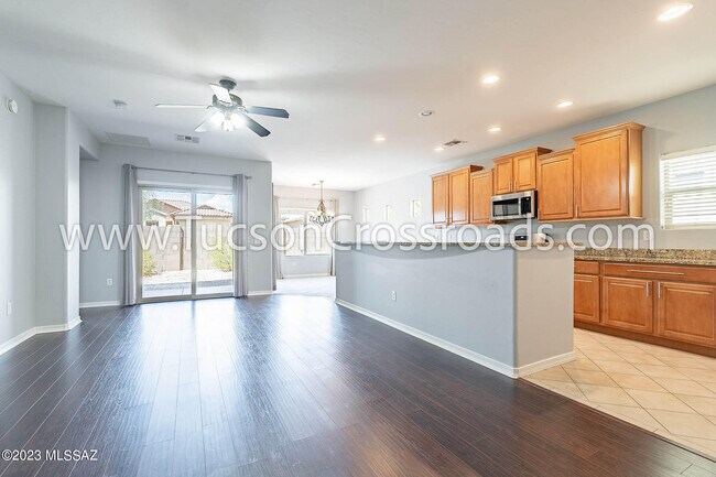 Building Photo - 1254 W Versilia Dr