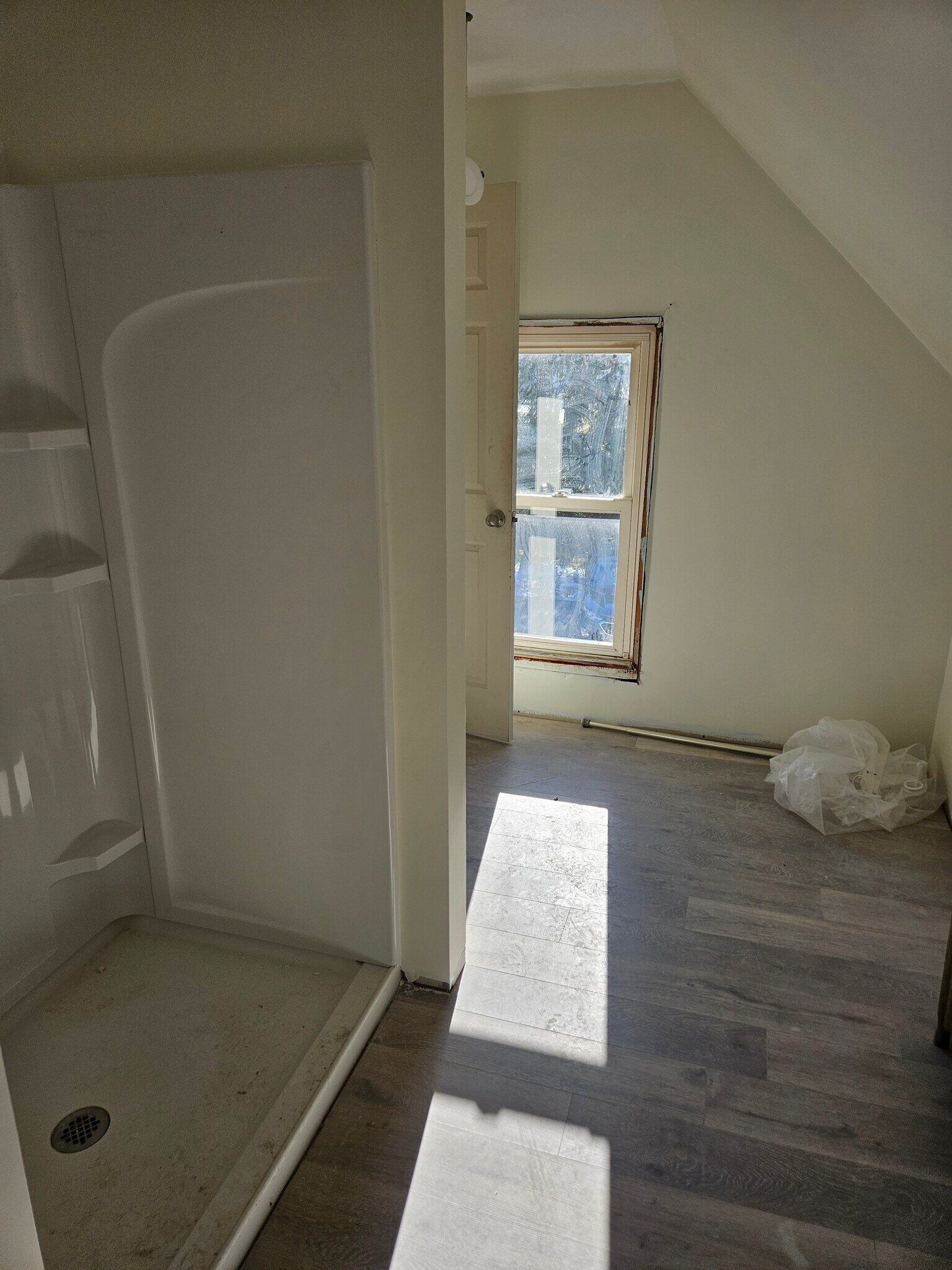 Bathroom - 34 Park St