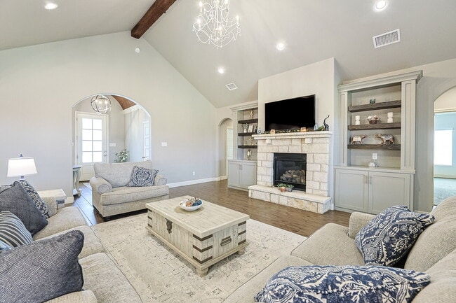 Building Photo - Stunning 4-Bedroom with 3 Full Baths & 3 Car Garage in Charming Brooke Heights!