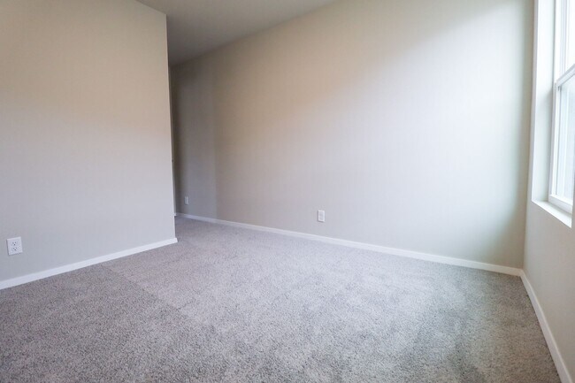 Building Photo - New Construction with Pond View! 4 Bed 2 Bath Broken Arrow