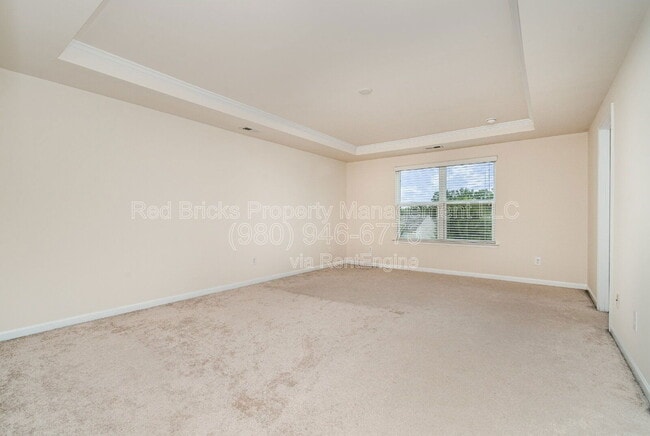 Building Photo - 532 Oak Forest Ln