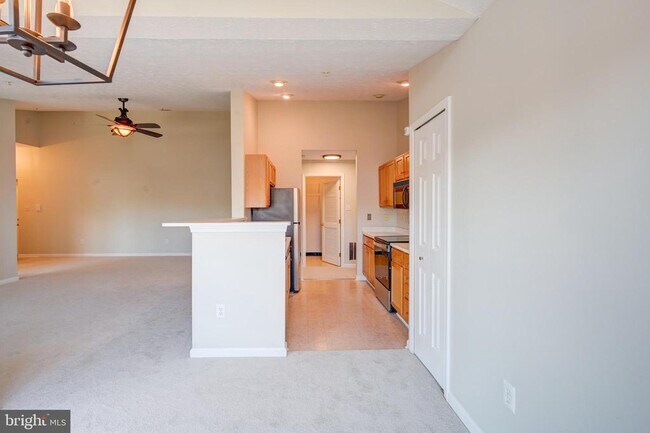 Building Photo - 4933 Riders Ct