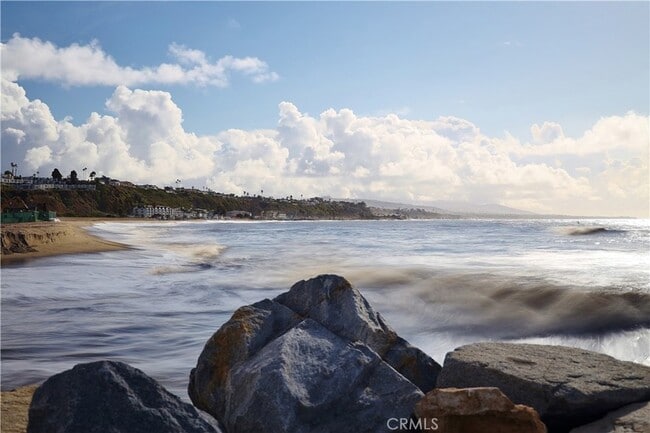 Building Photo - 25611 Quail Run