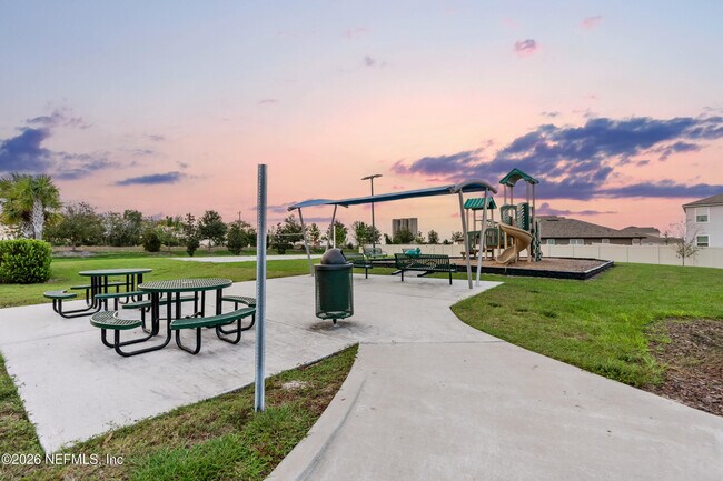 Building Photo - 3479 Lawton Pl