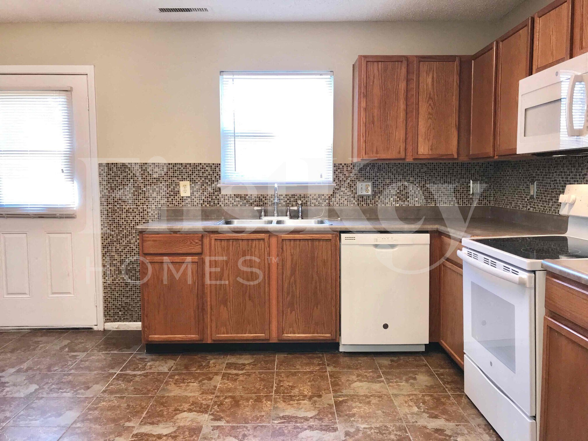 Building Photo - 3256 Abaca Ct