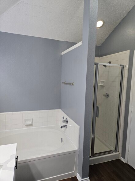 Building Photo - 5111 Welbeck Ct