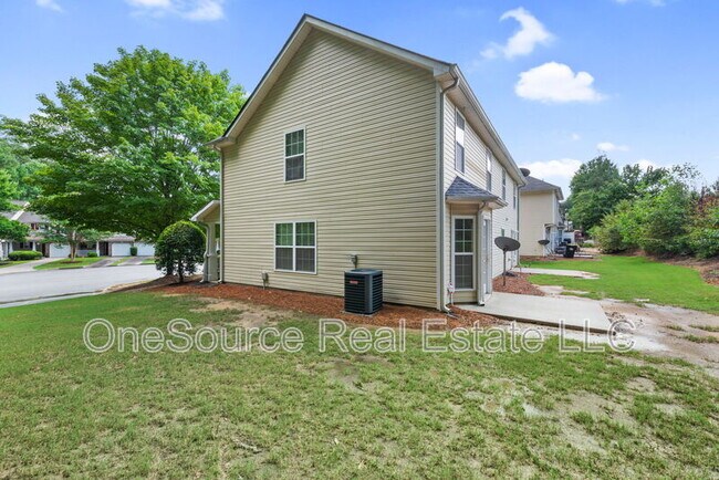 Building Photo - 77 Darby's Crossing Point