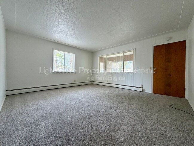 Building Photo - 1165 W Dale Ave