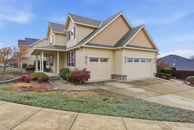 Building Photo - 69 Greenmoor Dr