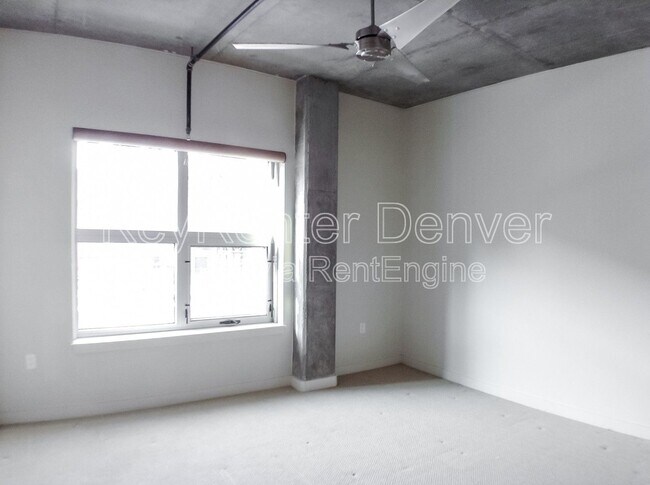 Building Photo - 2229 Blake St