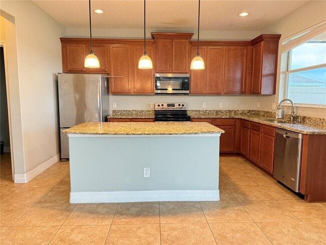 Building Photo - 2274 Geneva Dr