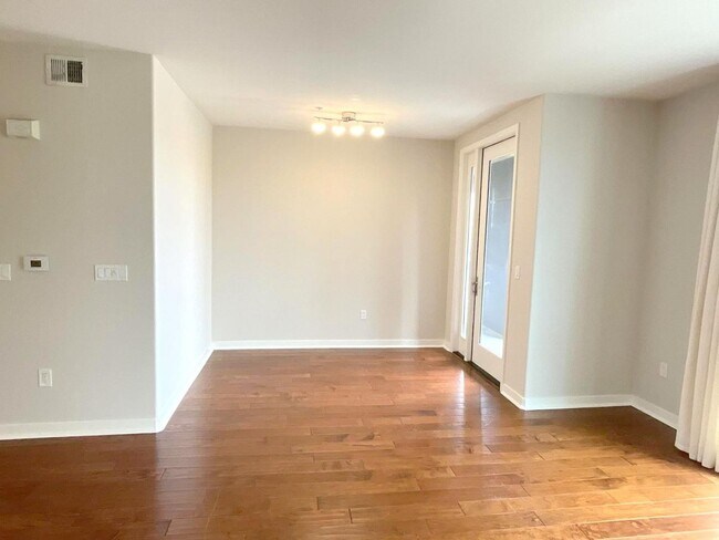 Building Photo - Great Corner Condo ! Lots Of Light ! Elan at Dublin Station. Bright Two Bedroom Two Bath Unit! Ne...