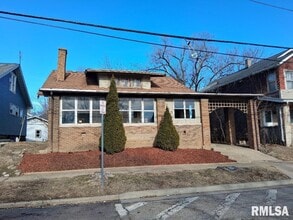 Building Photo - 513 W Loucks Ave