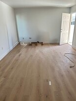 Building Photo - 10346 Pounds Ave