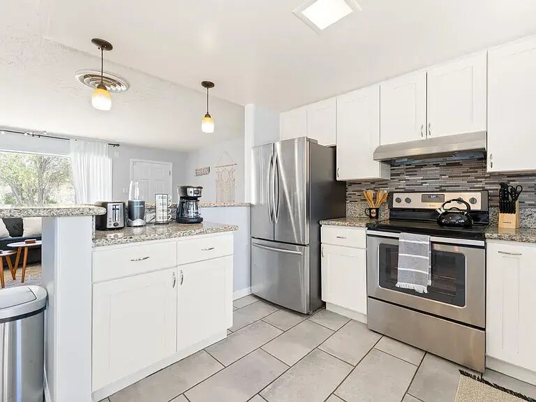 Building Photo - 58632 Barron Dr