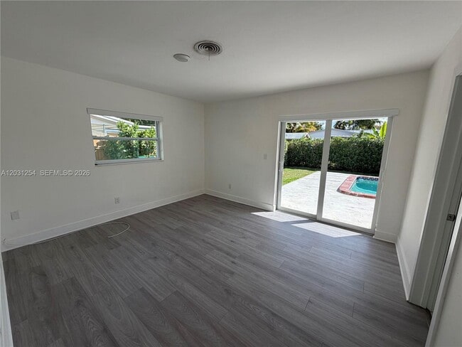 Building Photo - 9020 SW 56th Terrace