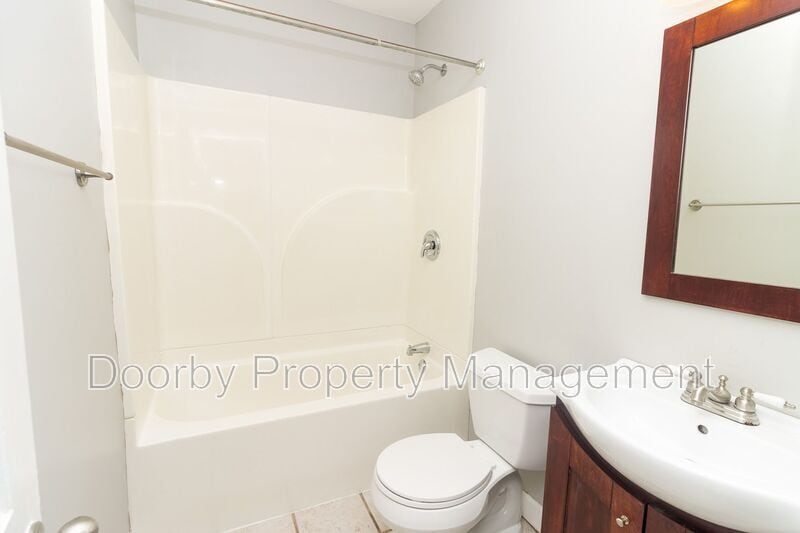 Building Photo - 5309 Rose St