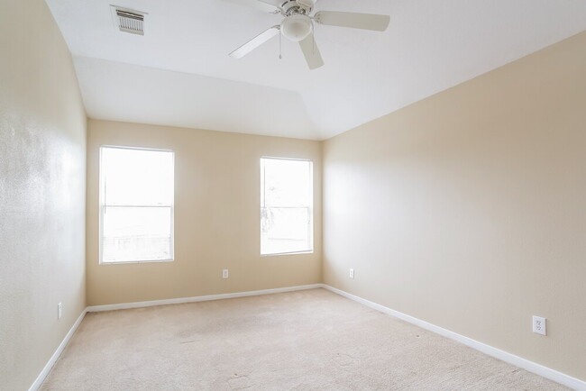 Building Photo - 1125 Willersley Ln