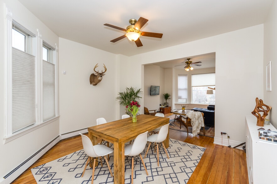 Dining Room - 1365 N Leavitt St