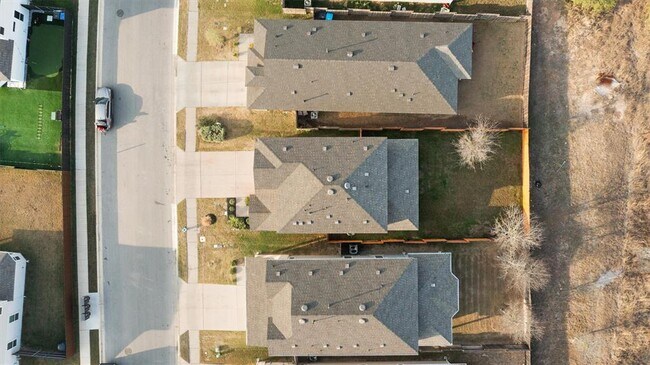 Building Photo - 312 Stone Cyn Dr
