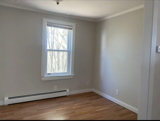 Building Photo - 14 Springfield Ct