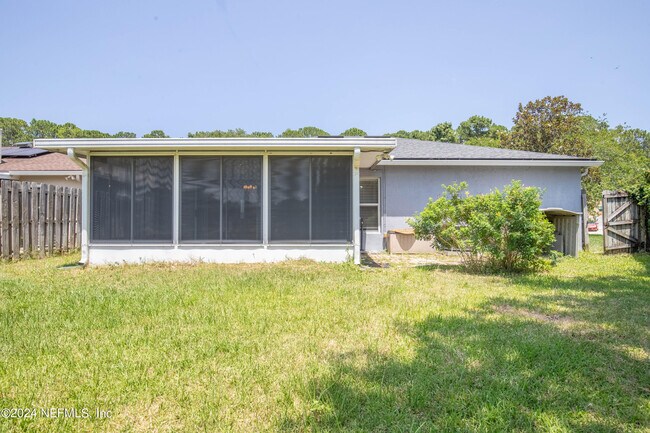Building Photo - 3158 Ash Harbor Dr E
