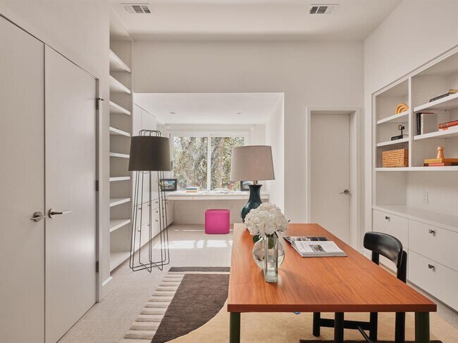 Building Photo - 4909 Bull Mountain Cove