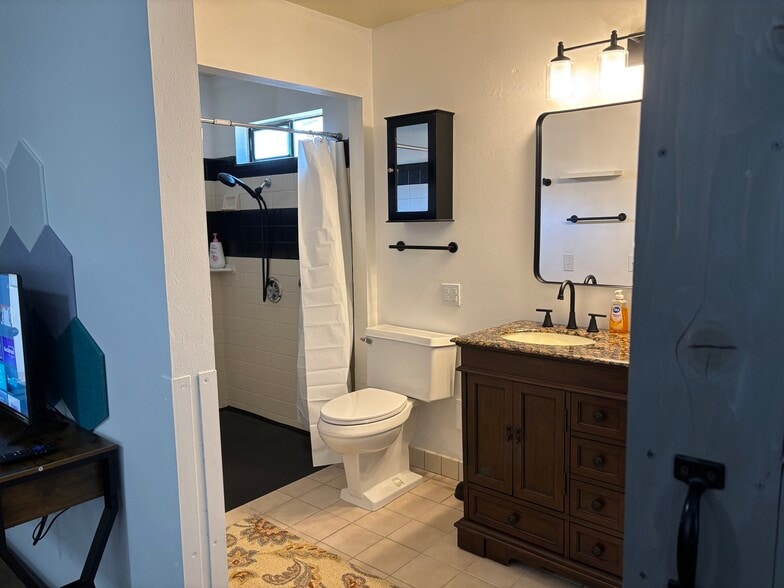 Bathroom 2 - 309 Forrest Ave