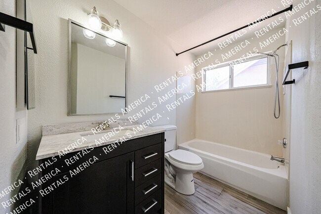 Building Photo - 3829 E Ironwood Dr