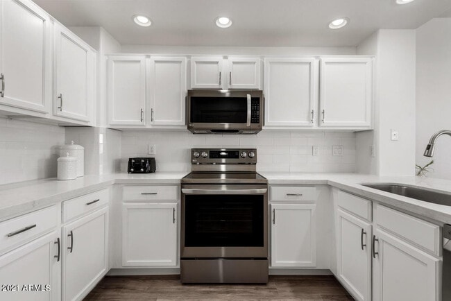 Building Photo - 20121 N 76th St