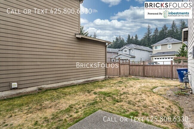Building Photo - 10251 Eastridge Dr NE