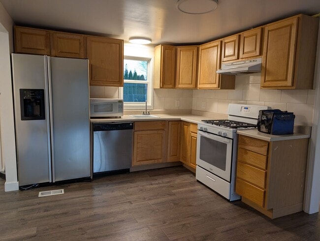 Building Photo - 509 N Township St