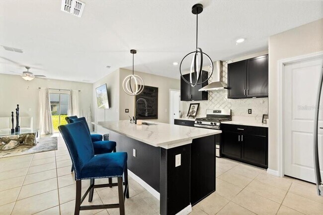 Building Photo - 5517 Appleton Shore Dr