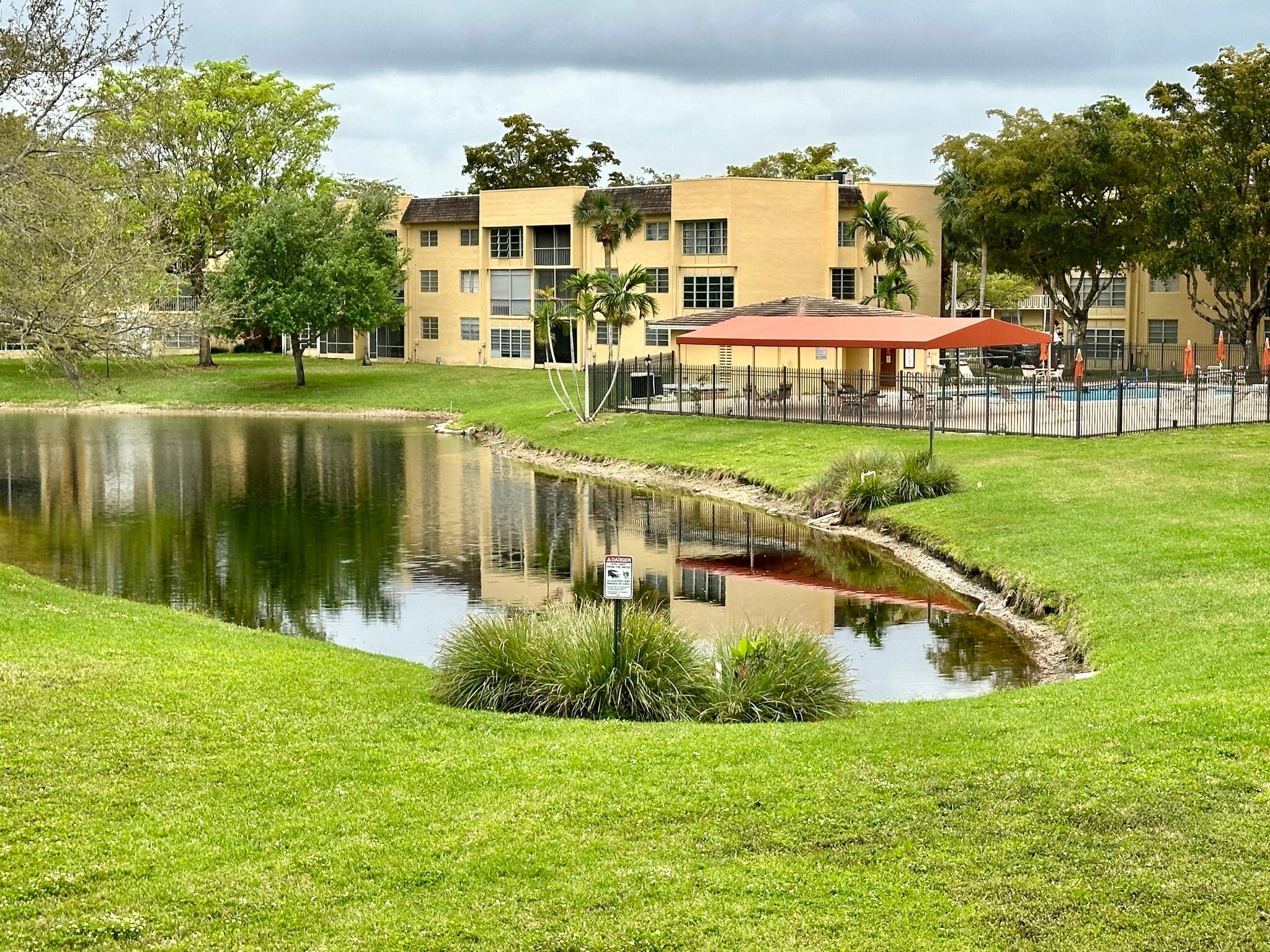 Building Photo - 6020 NW 64th Ave