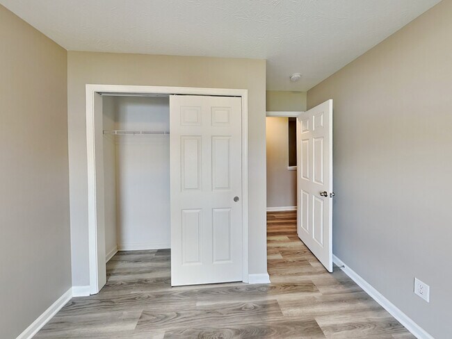 Building Photo - 4037 Little Bighorn Dr