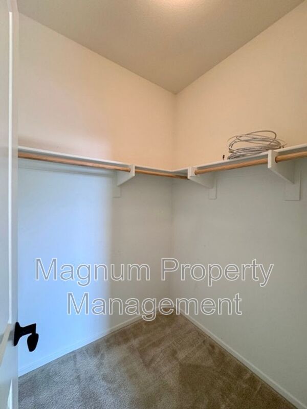 Building Photo - 34913 Limecrest Pl