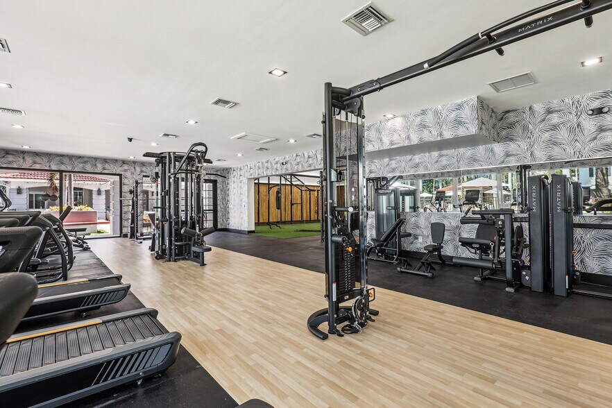 Building Photo - IMT GULFSTREAM AKA THE SEABOURN