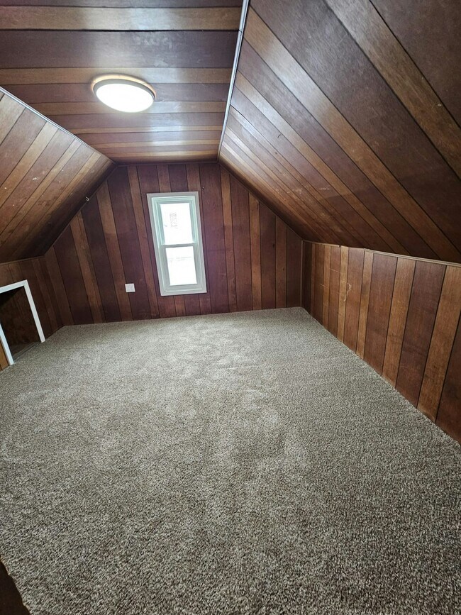 Building Photo - 2644 4th St