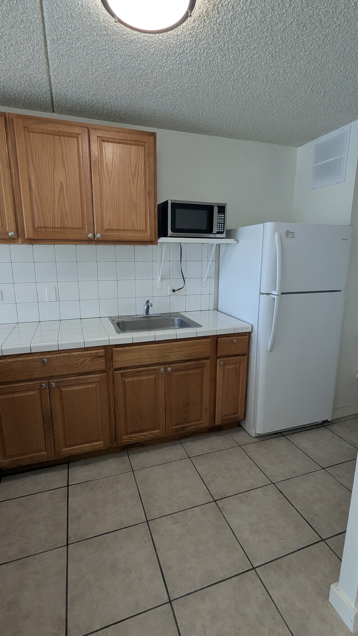 Building Photo - 111 Kahului Beach Rd