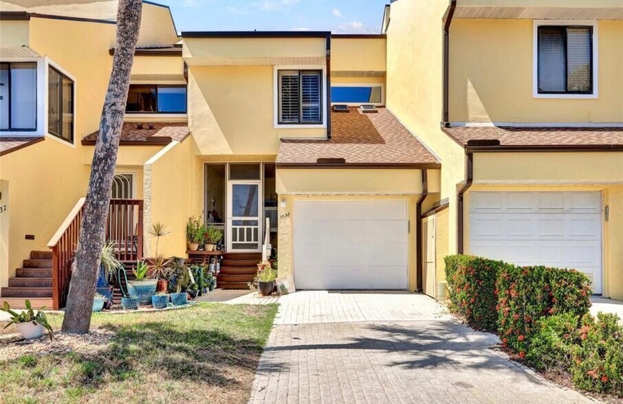 Building Photo - 25188 Marion Ave