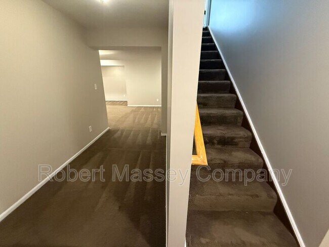 Building Photo - 6716 Bluffview Cir