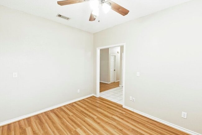 Building Photo - 10716 Trestles Rd