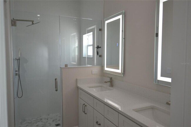 Building Photo - 6474 Taylor Ct